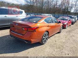 نيسان ألتيما